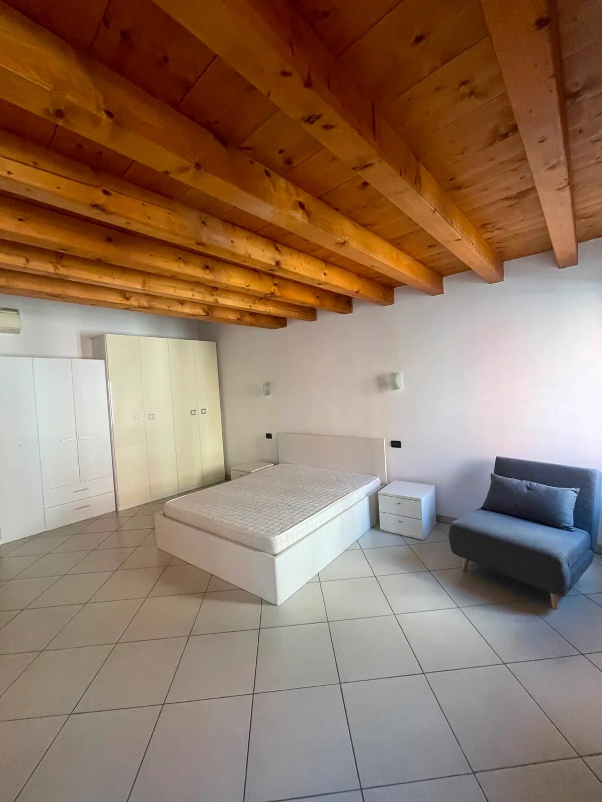 Appartamento in Via Roma, Mantova